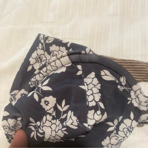 Acacia Swimwear manhattan top and Mumbai bottom in blossom - Picture 6 of 8